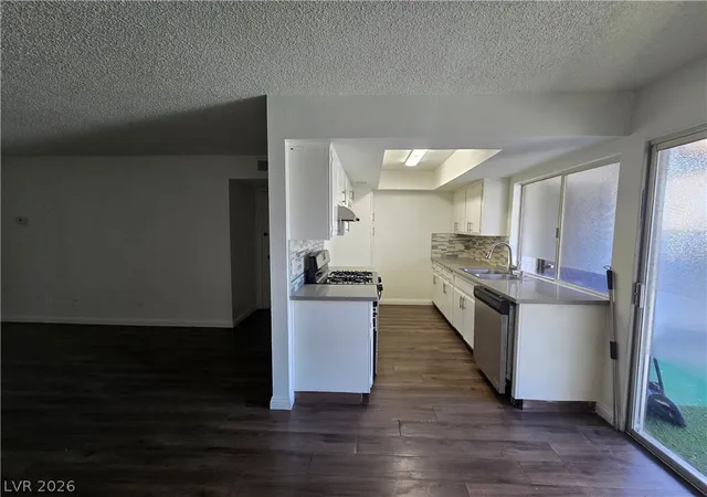 Photo 4 of Condo for sale at 1405 Vegas Valley Dr #91, Las Vegas, NV 89169 | MLS# 2799179 | Listing updated on 2026-08-02
