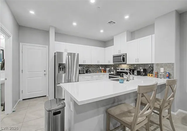 Townhouse for sale at 6740 Nimbus Ave, Las Vegas, NV 89130 | MLS# 2798070