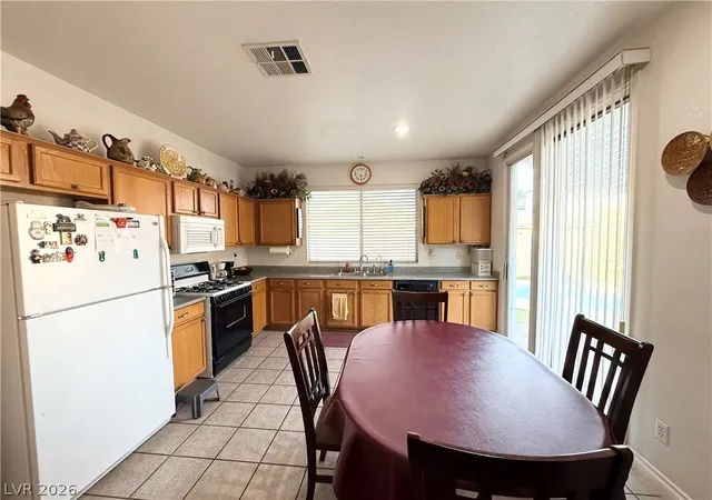 Photo 3 of Single family home for sale at 242 Pleasant Pebble St, Henderson, NV 89074 | MLS# 2799254 | Listing updated on 2026-07-14