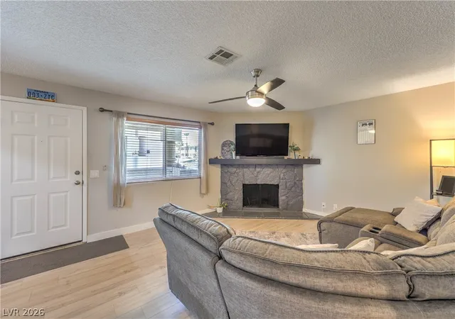 Listing Photo 5 - Condo for sale in building located at 925 Rockview Dr, Las Vegas, NV 89128 - Unit #202