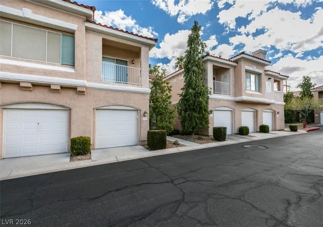 Photo 2 of Condo for sale at 251 S Green Valley Pkwy #3812, Henderson, NV 89012 | MLS# 2799317 | Listing updated on 2026-08-08