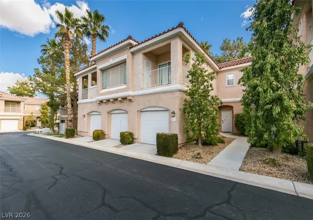 Photo 3 of Condo for sale at 251 S Green Valley Pkwy #3812, Henderson, NV 89012 | MLS# 2799317 | Listing updated on 2026-08-08