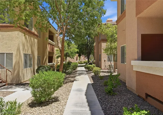 3rd image of 1050 E Cactus Ave, Las Vegas, NV 89183