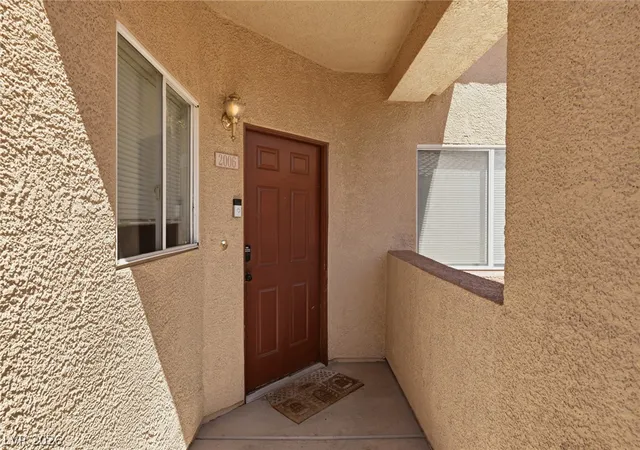4th image of 1050 E Cactus Ave, Las Vegas, NV 89183