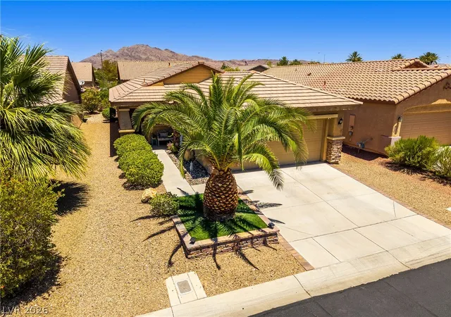 Photo 3 of Single family home for sale at 5952 Saddle Horse Ave, Las Vegas, NV 89122 | MLS# 2798768 | Listing updated on 2026-07-25