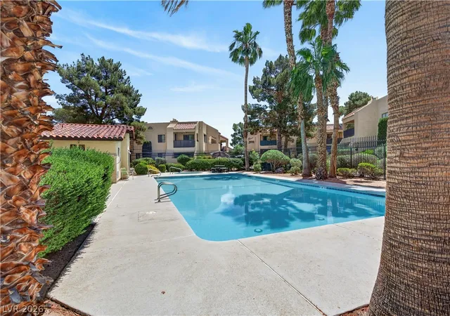 Homes for sale in Henderson, NV | 601 Cabrillo Circle, Henderson, NV 89015 | Houzeo