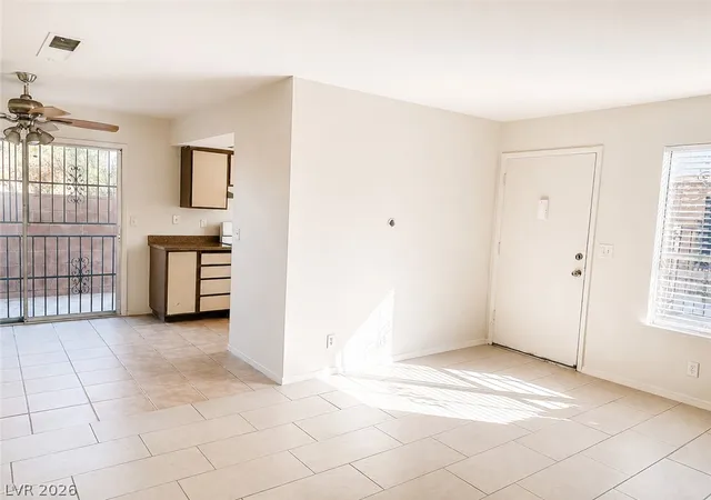 Photo 4 of Townhouse for sale at 4338 Caliente St #15, Las Vegas, NV 89119 | MLS# 2799422 | Listing updated on 2026-08-25