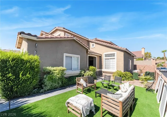 Photo 3 of Single family home for sale at 337 Greenleaf Glen St, Henderson, NV 89014 | MLS# 2797595 | Listing updated on 2026-08-18