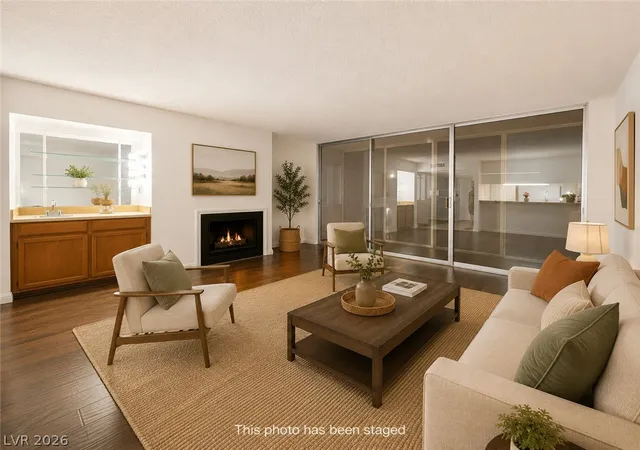 5th image of 750 S Royal Crest Cir #323, Las Vegas, NV 89169 | MLS# 2798903
