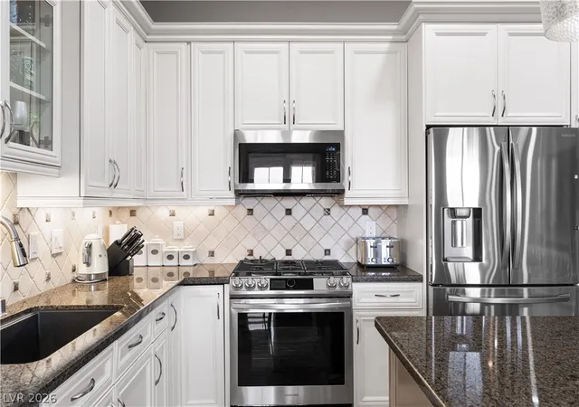 Homes for sale in Henderson, NV | 6 Via Vasari, Henderson, NV 89011