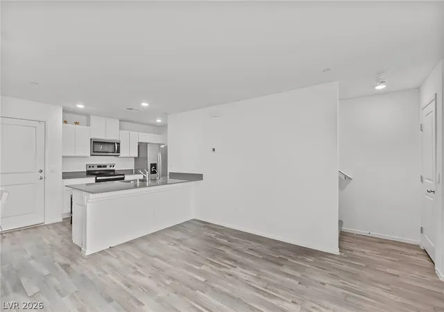 Photo 4 of Townhouse for sale at 6113 Musas Garden St, North Las Vegas, NV 89081 | MLS# 2798977 | Listing updated on 2026-08-18
