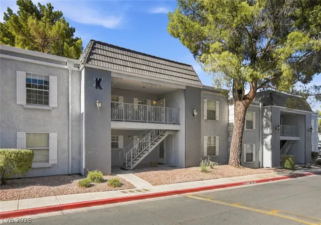 2nd image of 3823 S Maryland Pkwy, Las Vegas, NV 89119