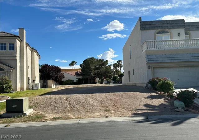 Photo 3 of Land for sale at 777 Vegas Valley Dr, Las Vegas, NV 89109 | MLS# 2800261 | Listing updated on 2026-08-04