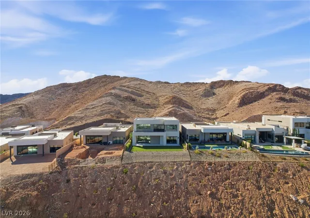 Photo 3 of Single family home for sale at 38 Sand Star Ln, Henderson, NV 89011 | MLS# 2800578 | Listing updated on 2026-07-19