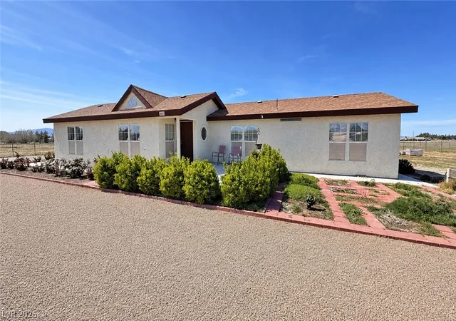 Photo 2 of Manufactured home for sale at 2860 S Rainbow Ave, Pahrump, NV 89048 | MLS# 2800664 | Listing updated on 2026-07-24