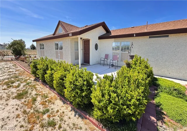 Photo 3 of Manufactured home for sale at 2860 S Rainbow Ave, Pahrump, NV 89048 | MLS# 2800664 | Listing updated on 2026-07-24