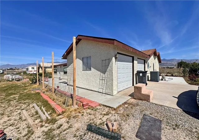 Photo 3 of Manufactured home for sale at 2860 S Rainbow Ave, Pahrump, NV 89048 | MLS# 2800664 | Listing updated on 2026-07-24