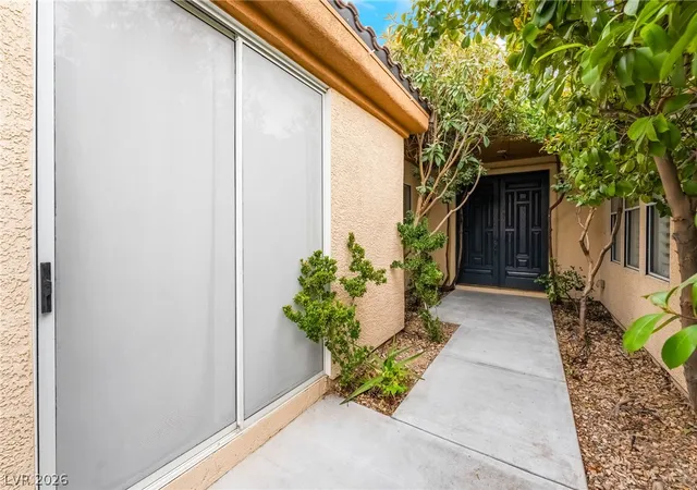Photo 2 of Single family home for sale at 8101 Mountain Forest Ct, Las Vegas, NV 89129 | MLS# 2800180 | Listing updated on 2026-08-28