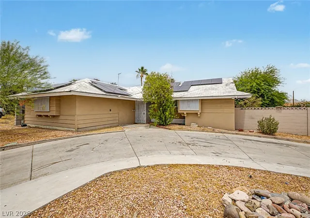 Photo 1 of Single family home for sale at 4000 Fortune Ave, Las Vegas, NV 89107 | MLS# 2800278 | Listing updated on 2026-08-18