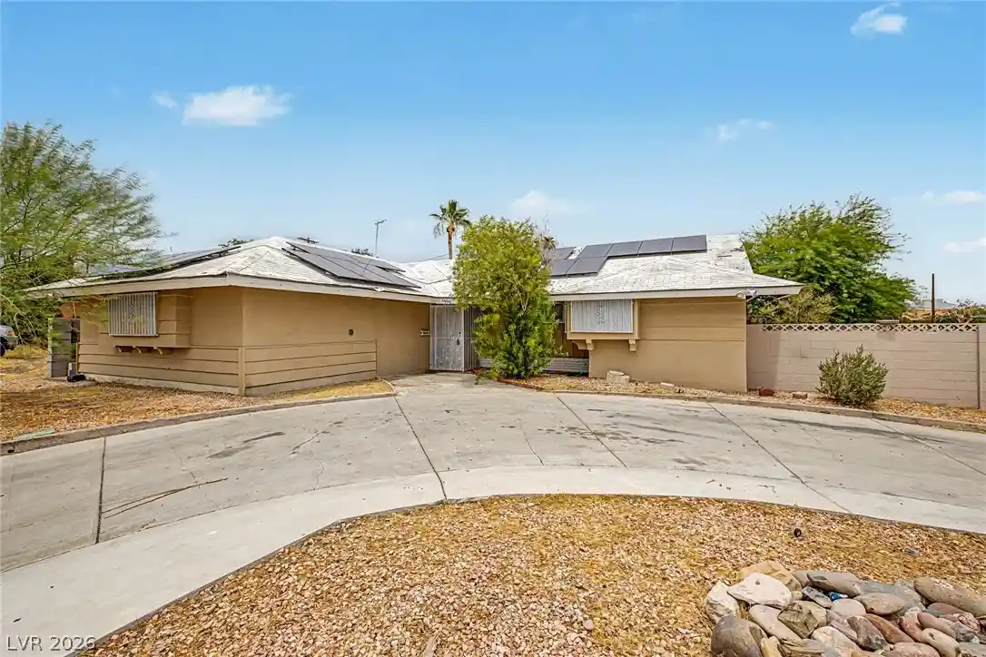 Photo 1 of Single family home for sale at 4000 Fortune Ave, Las Vegas, NV 89107 | MLS# 2800278 | Listing updated on 2026-10-20