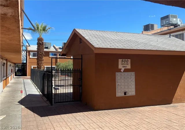 2nd image of 500 S 13th St, Las Vegas, NV 89101