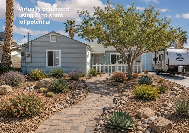 3rd image of 111 Ivy St, Henderson, NV 89015 | MLS# 2800864