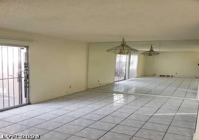 Photo 3 of Townhouse for sale at 3435 Villa Knls S Dr, Las Vegas, NV 89120 | MLS# 2800087 | Listing updated on 2026-07-17