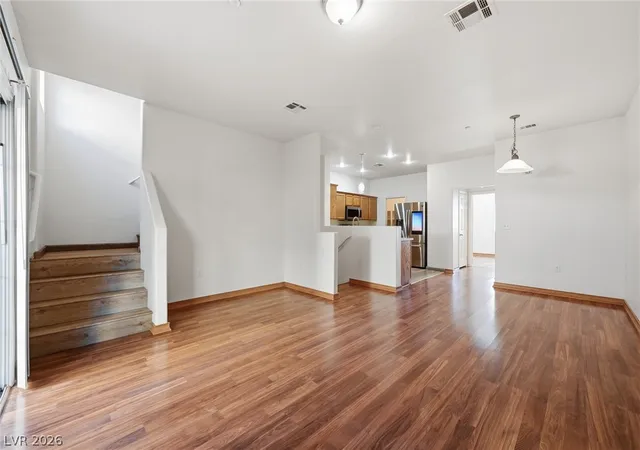 2nd image of 5935 Nuevo Leon St #7, North Las Vegas, NV 89031 | MLS# 2801036