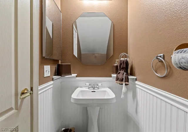 Photo 4 of Townhouse for sale at 5267 Sunny Beach Ln, Las Vegas, NV 89118 | MLS# 2800196 | Listing updated on 2026-08-24