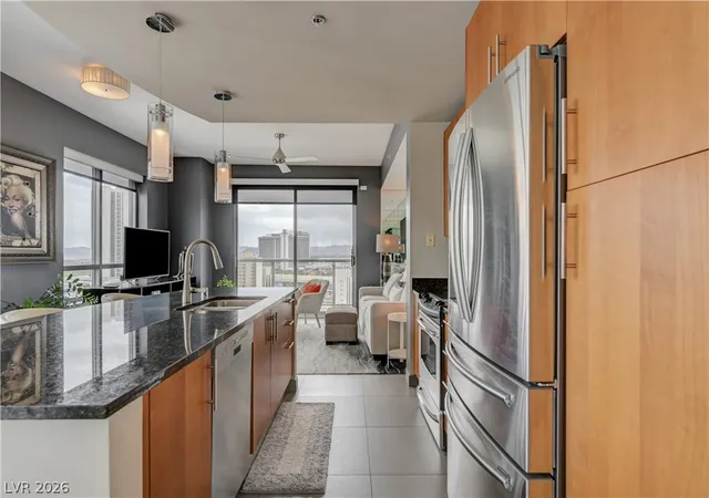 Listing Photo 4 - Condo for sale in building located at 2413 Villa Lante Cir, Las Vegas, NV 89102 - Unit #1508
