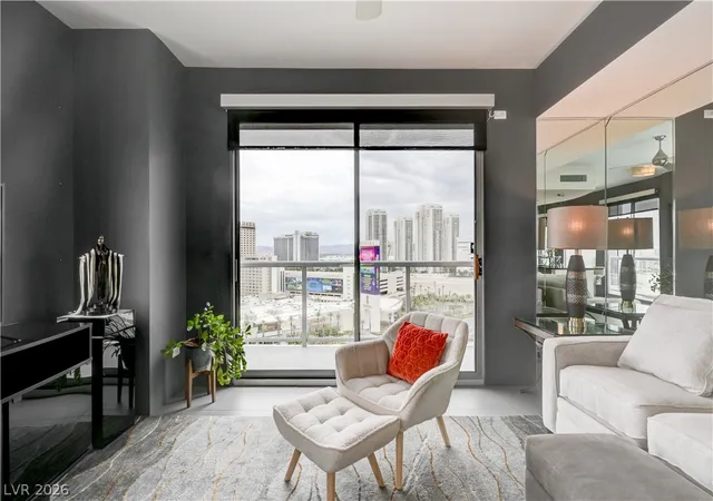 Listing Photo 5 - Condo for sale in building located at 2413 Villa Lante Cir, Las Vegas, NV 89102 - Unit #1508