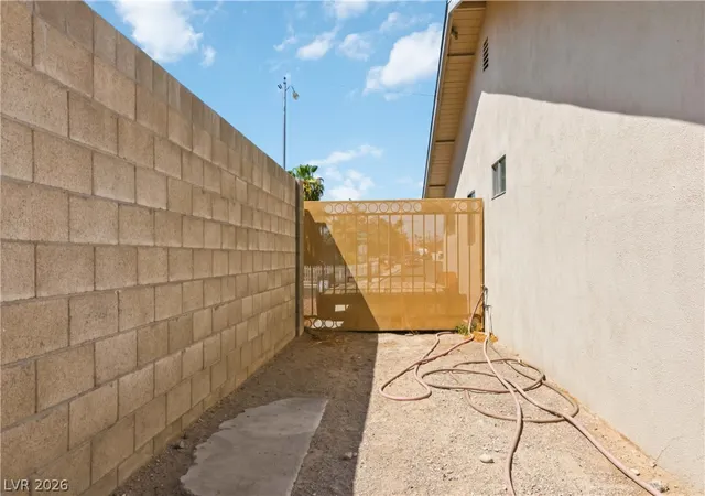 47th image of 1727 Cherokee Ln, Las Vegas, NV 89169 | MLS# 2801330