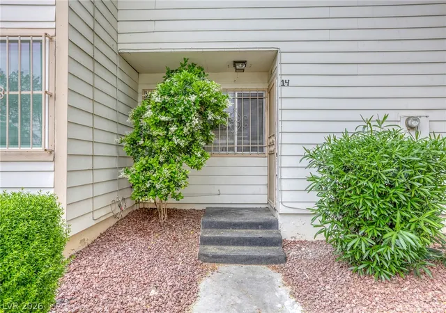 Photo 3 of Townhouse for sale at 4770 Topaz St #14, Las Vegas, NV 89121 | MLS# 2801624 | Listing updated on 2026-07-20