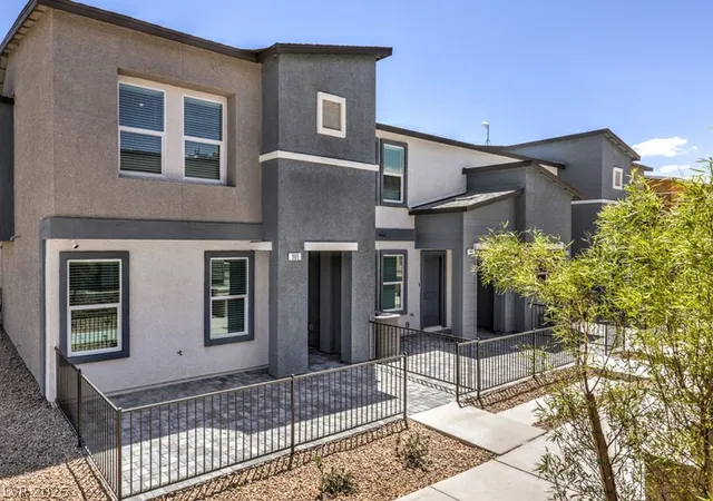 2nd image of 962 Desert Spruce St, Las Vegas, NV 89107 | MLS# 2801781