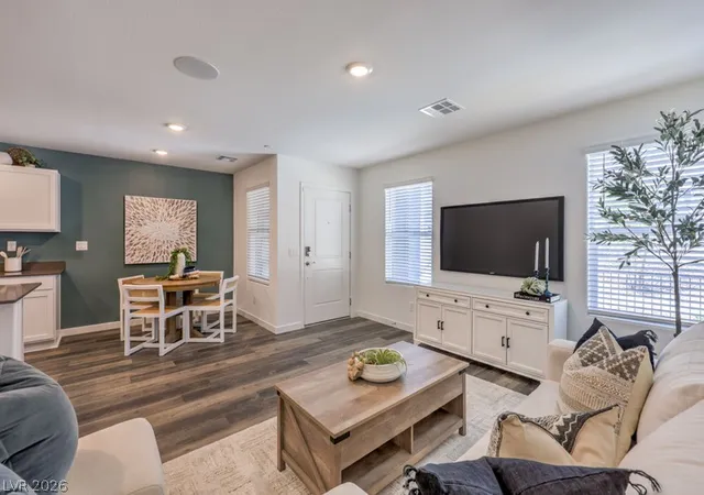 4th image of 962 Desert Spruce St, Las Vegas, NV 89107 | MLS# 2801781