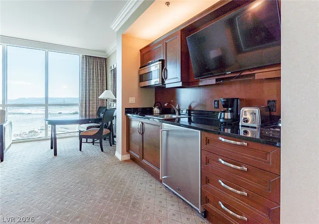 5th image of 135 E Harmon Ave #2104, Las Vegas, NV 89109 | MLS# 2799090