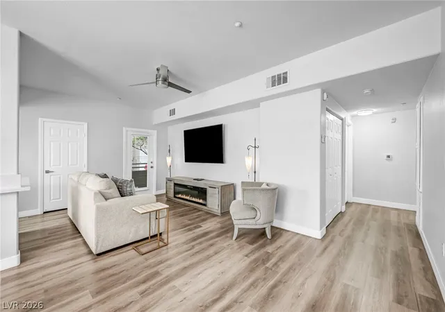 4th image of 833 Aspen Peak Loop #613, Henderson, NV 89011 | MLS# 2801091