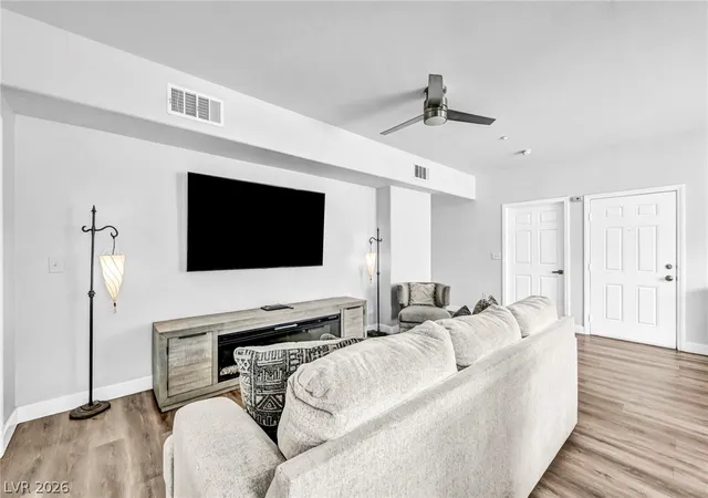 5th image of 833 Aspen Peak Loop #613, Henderson, NV 89011 | MLS# 2801091