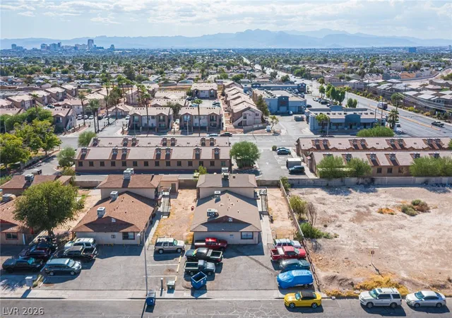 Listing Photo 4 - Condo for sale in building located at 1524 Henry Dr, Las Vegas, NV 89110