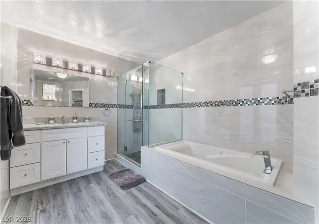 3rd image of 6250 W Flamingo Rd, Las Vegas, NV 89103