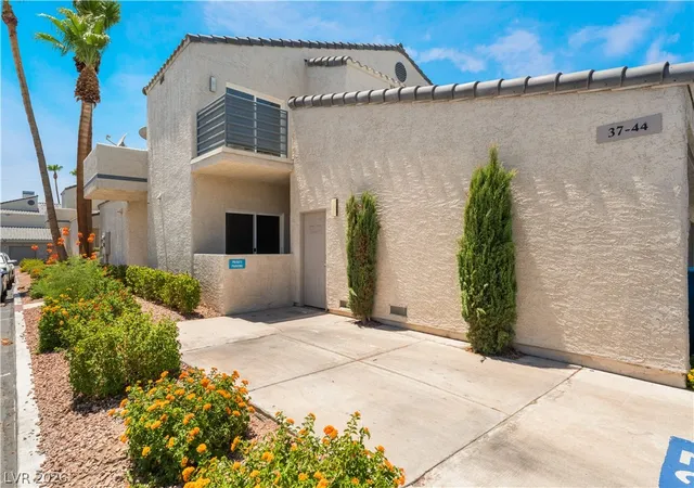 5th image of 6250 W Flamingo Rd, Las Vegas, NV 89103