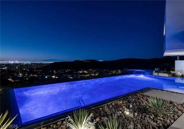 4th image of 810 Dragons Eye Dr, Henderson, NV 89012 | MLS# 2799064