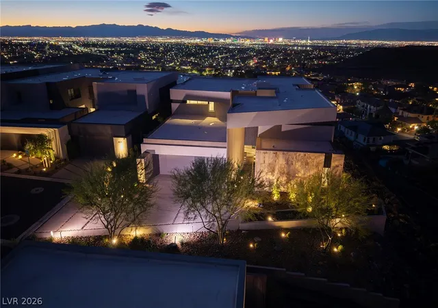 5th image of 810 Dragons Eye Dr, Henderson, NV 89012 | MLS# 2799064