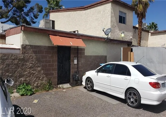 Photo 2 of Townhouse for sale at 3995 Visby, Las Vegas, NV 89119 | MLS# 2801782 | Listing updated on 2026-07-22