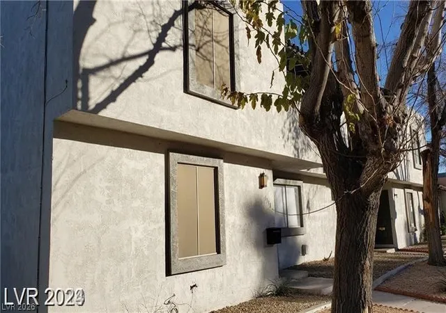 Photo 4 of Townhouse for sale at 1336 N Jones Blvd, Las Vegas, NV 89108 | MLS# 2801767 | Listing updated on 2026-07-22