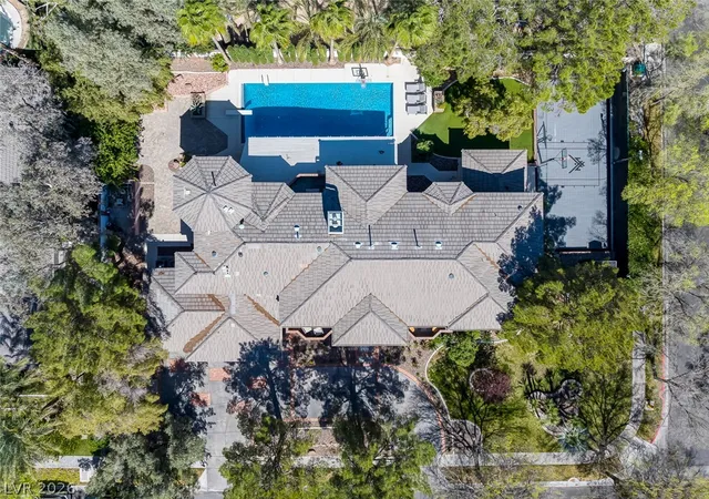 Photo 2 of Mansion for sale at 2239 Chatsworth Ct, Henderson, NV 89074 | MLS# 2802266 | Listing updated on 2026-08-22