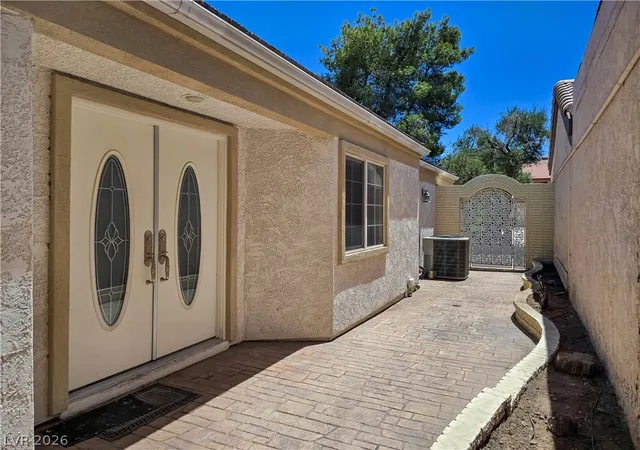 Photo 3 of Single family home for sale at 3181 Bel Air Dr, Las Vegas, NV 89109 | MLS# 2802354 | Listing updated on 2026-07-22