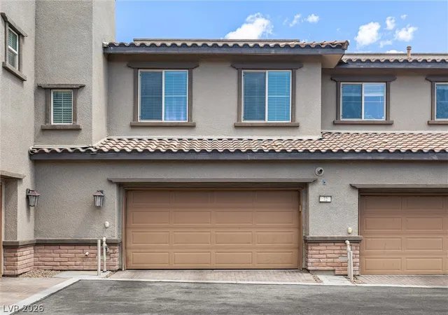 Photo 3 of Townhouse for sale at 72 Lomita Hts Dr, Las Vegas, NV 89138 | MLS# 2802051 | Listing updated on 2026-07-30