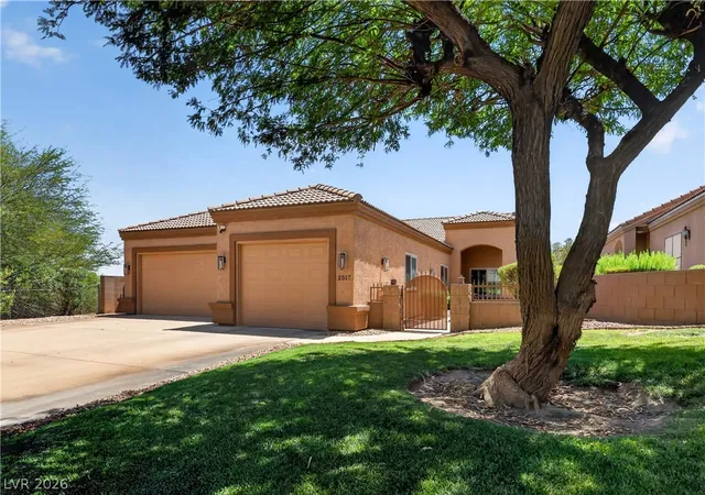 1st image of 2517 Links Dr, Laughlin, NV 89029 | MLS# 2801899