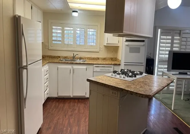 Photo 1 of Sale Pending at 312 Sir Jeffery St, Las Vegas, NV 89110 | MLS# 2801473 | Listing updated on 2026-07-29